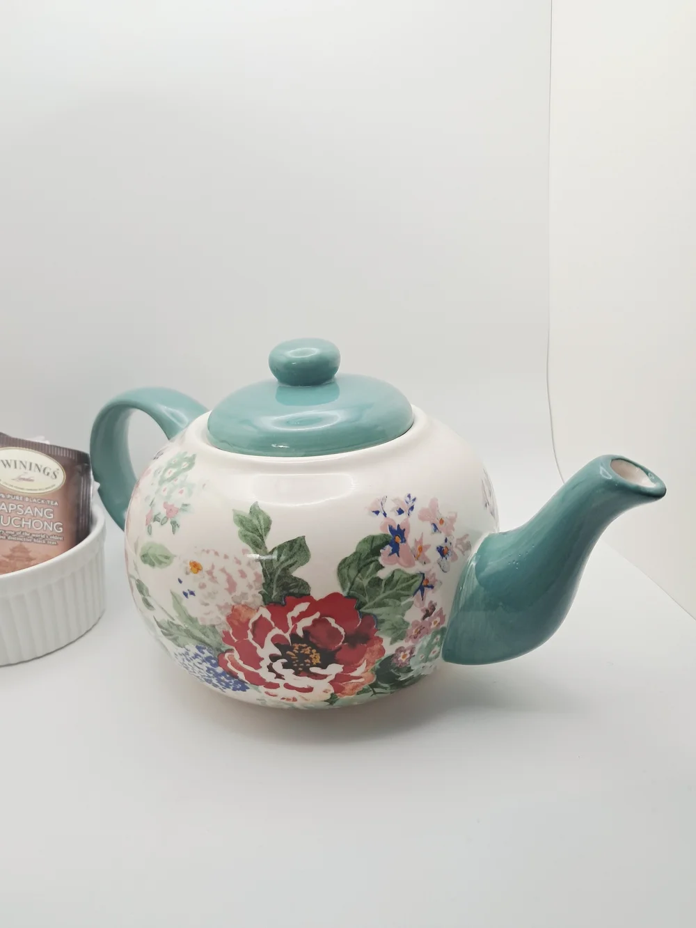Pioneer Woman Country Garden Floral Ceramic Teapot & Ramakin with Assorted Tea